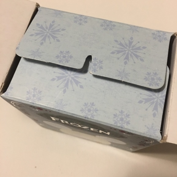 Disney Frozen Elsa Vinylmation Figurine - Picture 13 of 14